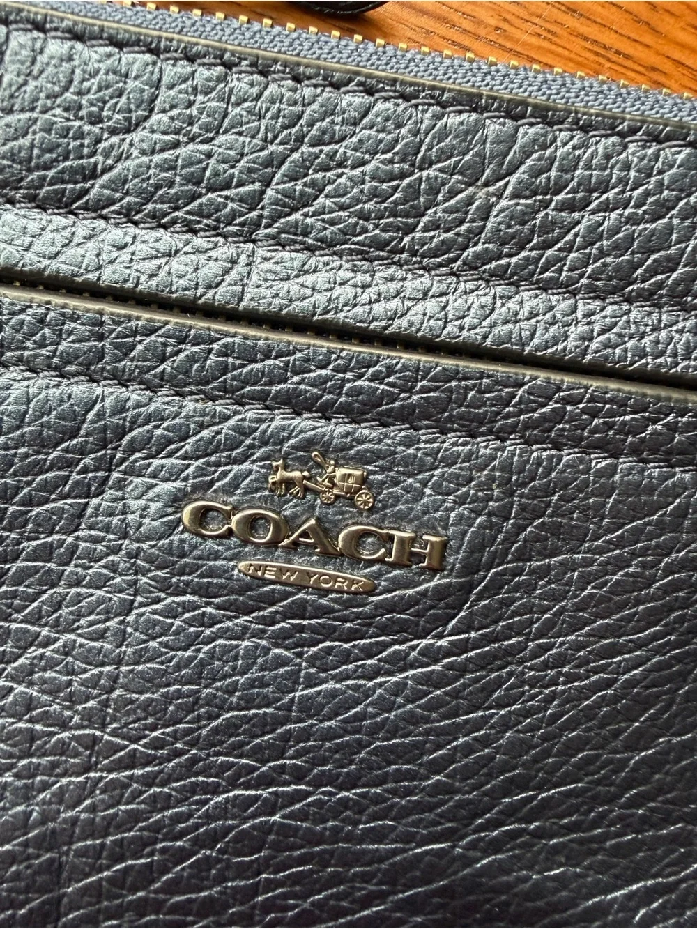 NWT Coach Pebbled Leather Larger Wristlet Clutch - PEARLIZED DENIM color - Picture 4 of 9